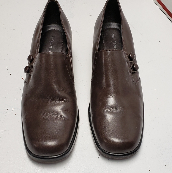 New shoes - Picture 2 of 6